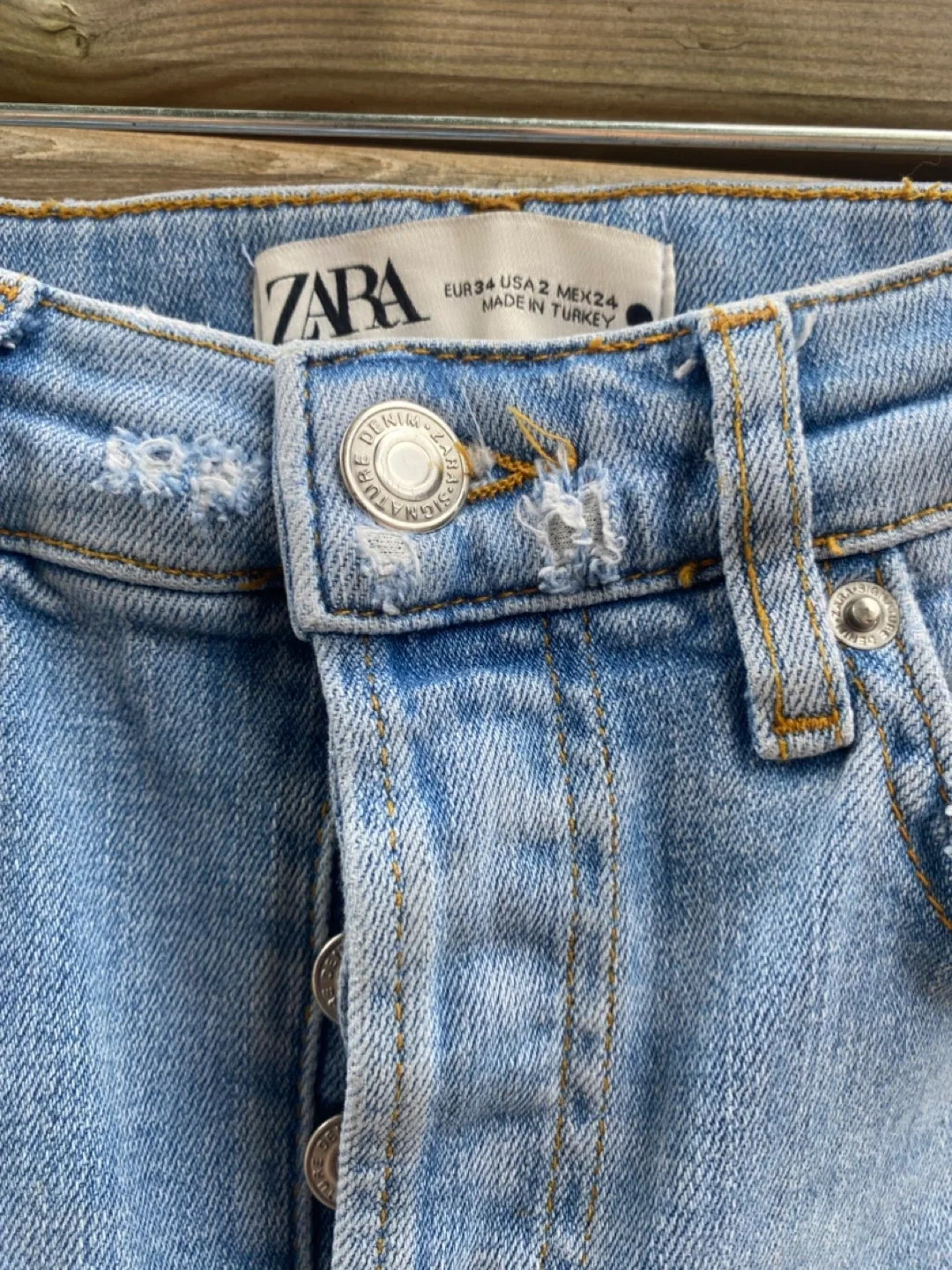 Pistola & Zara Denim Jeans & Zara Cardigan sweater image indicator(7)