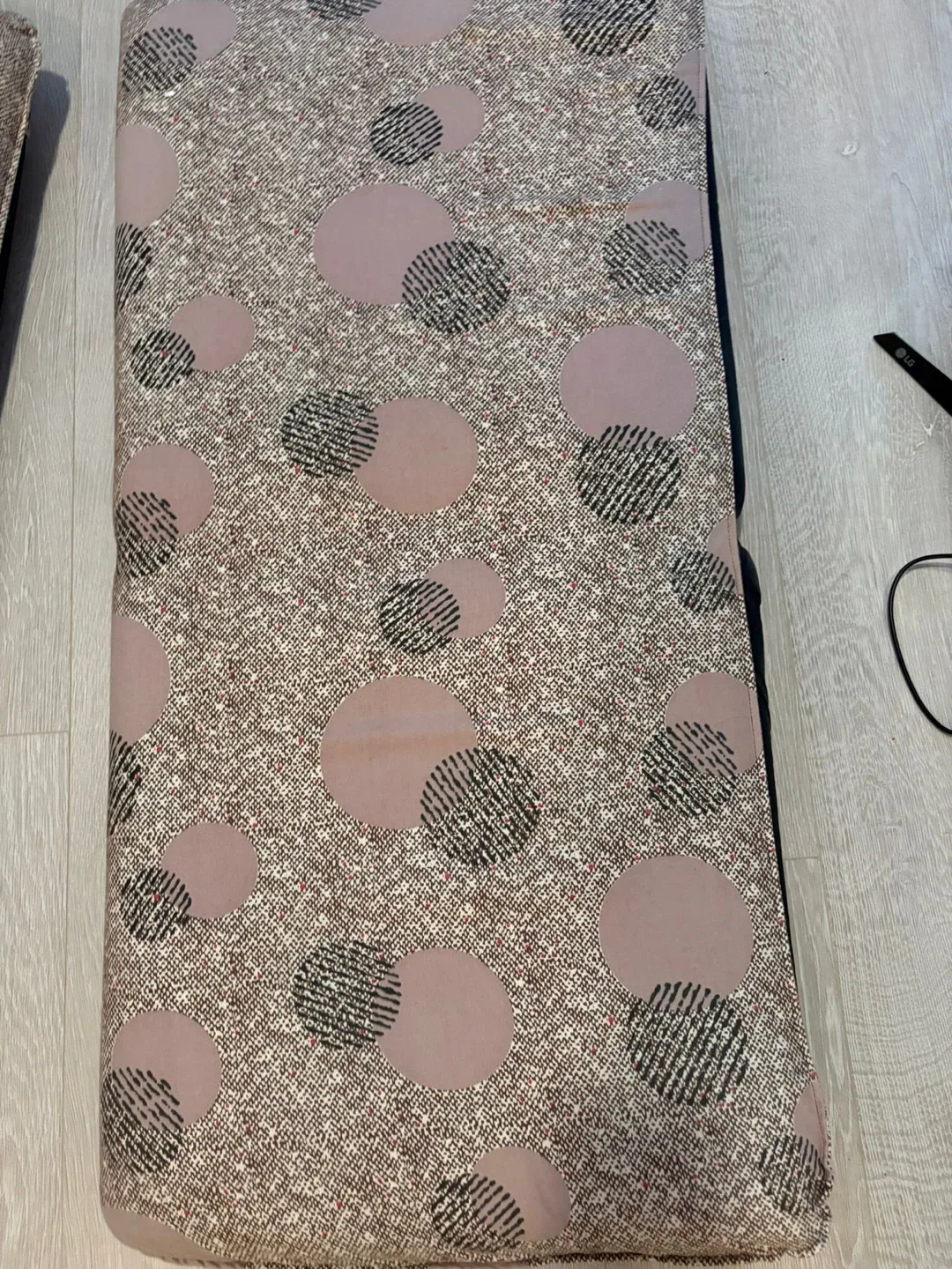 Floor Chair thumbnail