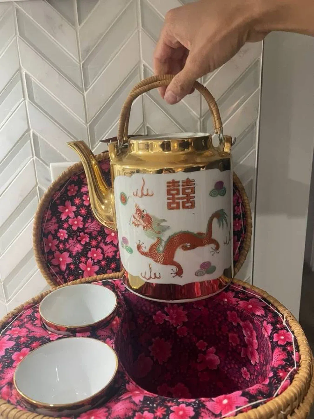 Vintage Chinese Tea Set with Basket image indicator(5)