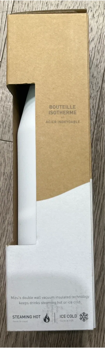 New Mizu S6 Wordmark Water Bottle - 19 oz image indicator(4)