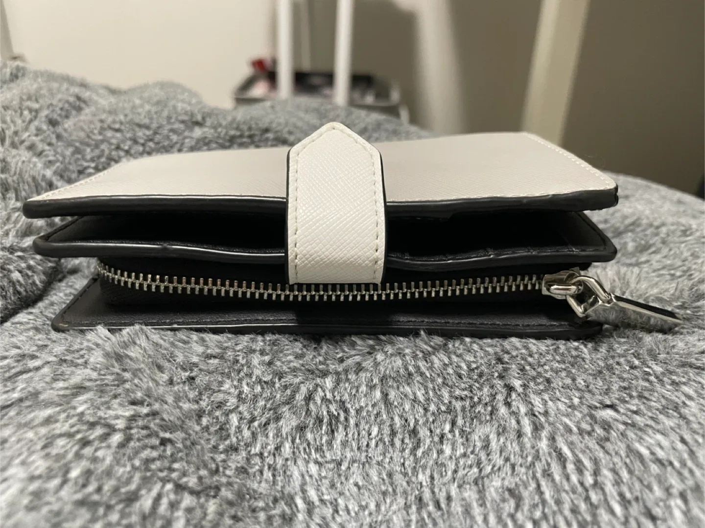 Kate Spade New York Wallet - Light Grey image indicator(4)