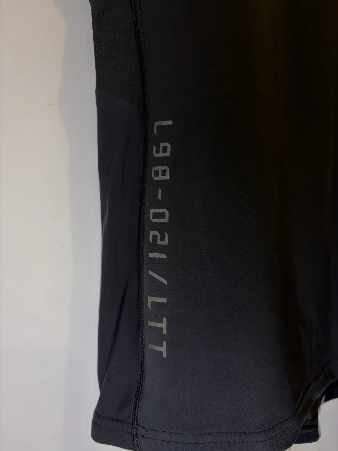 Lululemon Sleeveless Black Tank Top Shirt - photo 5