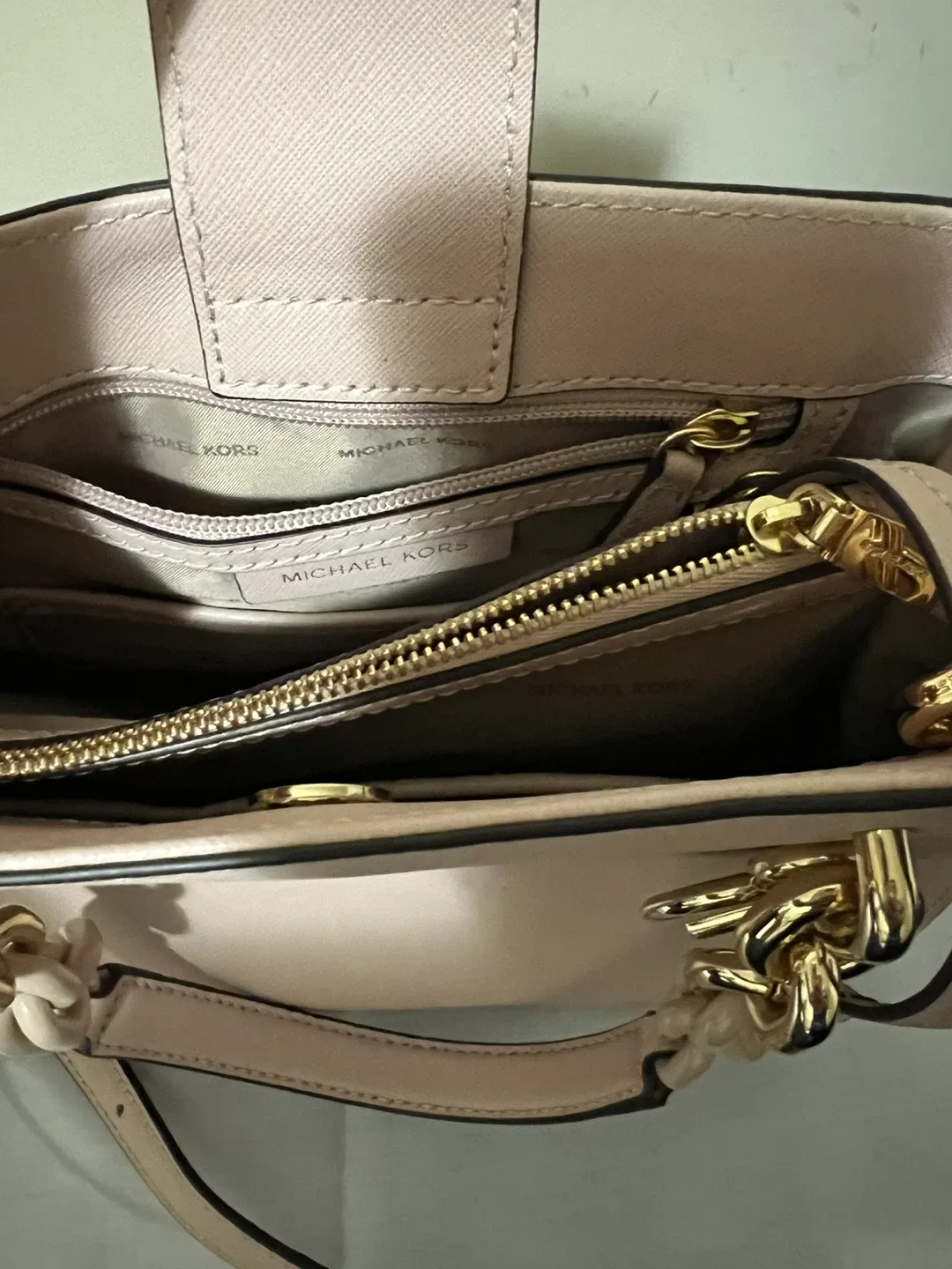 Michael Kors Cynthia Small Satchel - Pink image indicator(3)