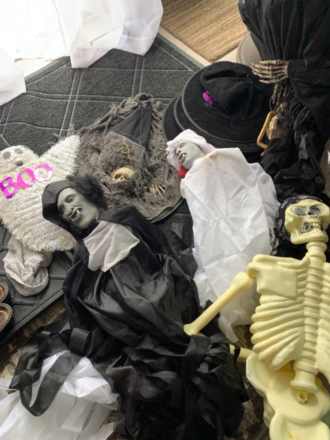 Halloween Decorations - photo 2