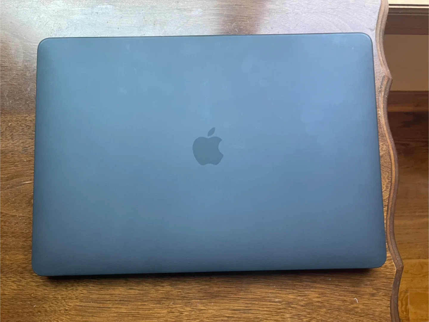 MacBook Pro 15.4″ (2019) i9 • 16GB • 1TB SSD • Mint image indicator(6)
