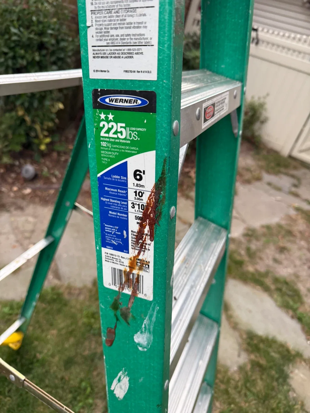 Werner 6 ft Ladder - 225 lbs Capacity image indicator(3)