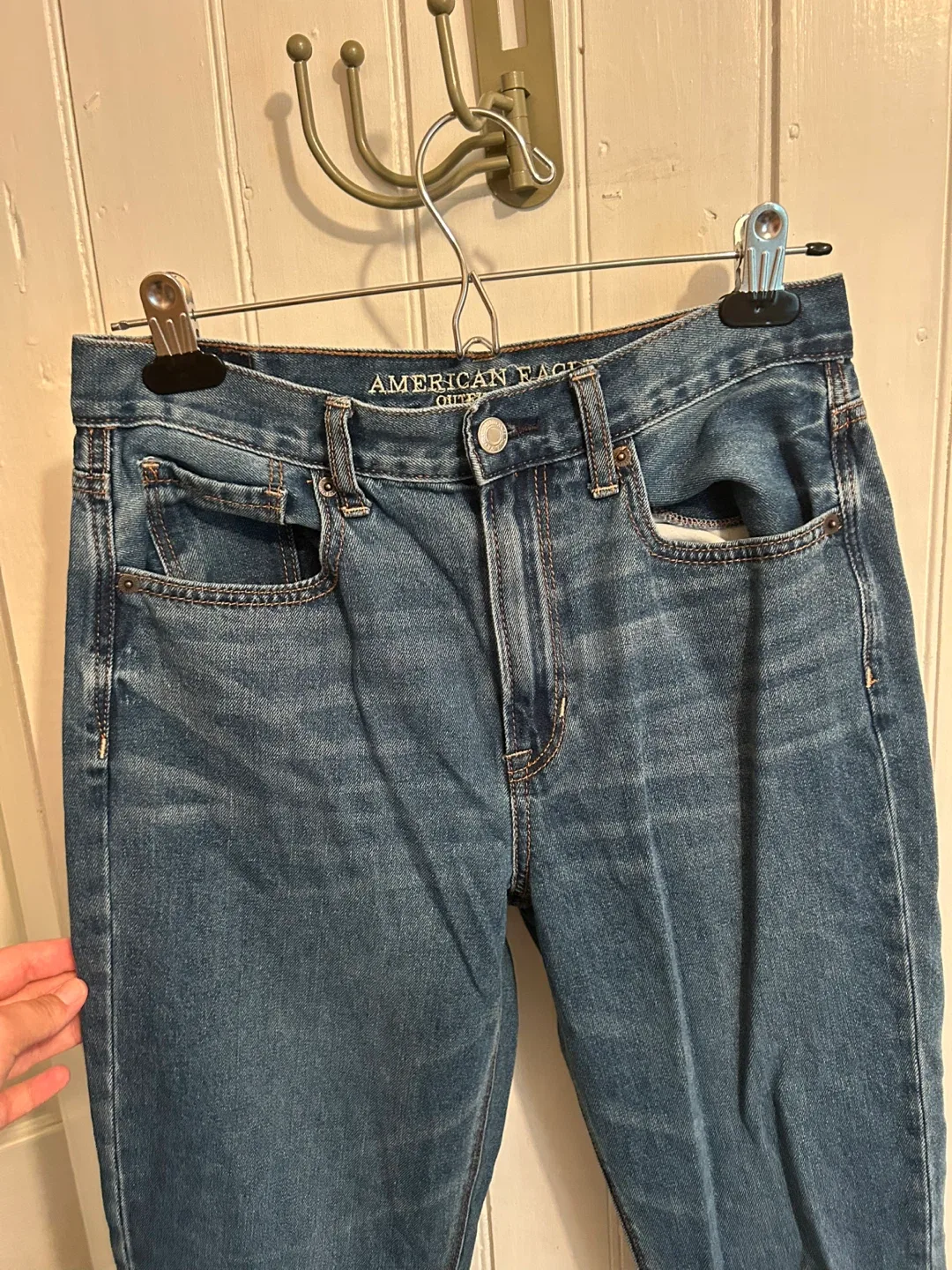American Eagle Mom Jeans - Size 6 image indicator(2)