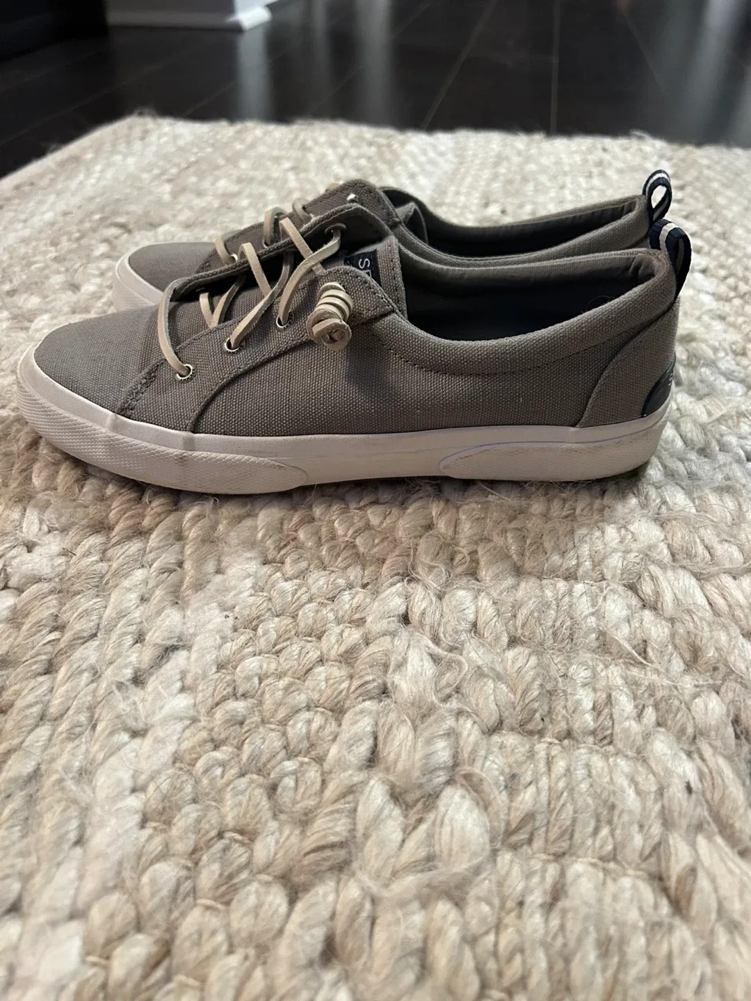 Sperry Top-Sider Women's Size 8 Grey Sneakers image indicator(4)