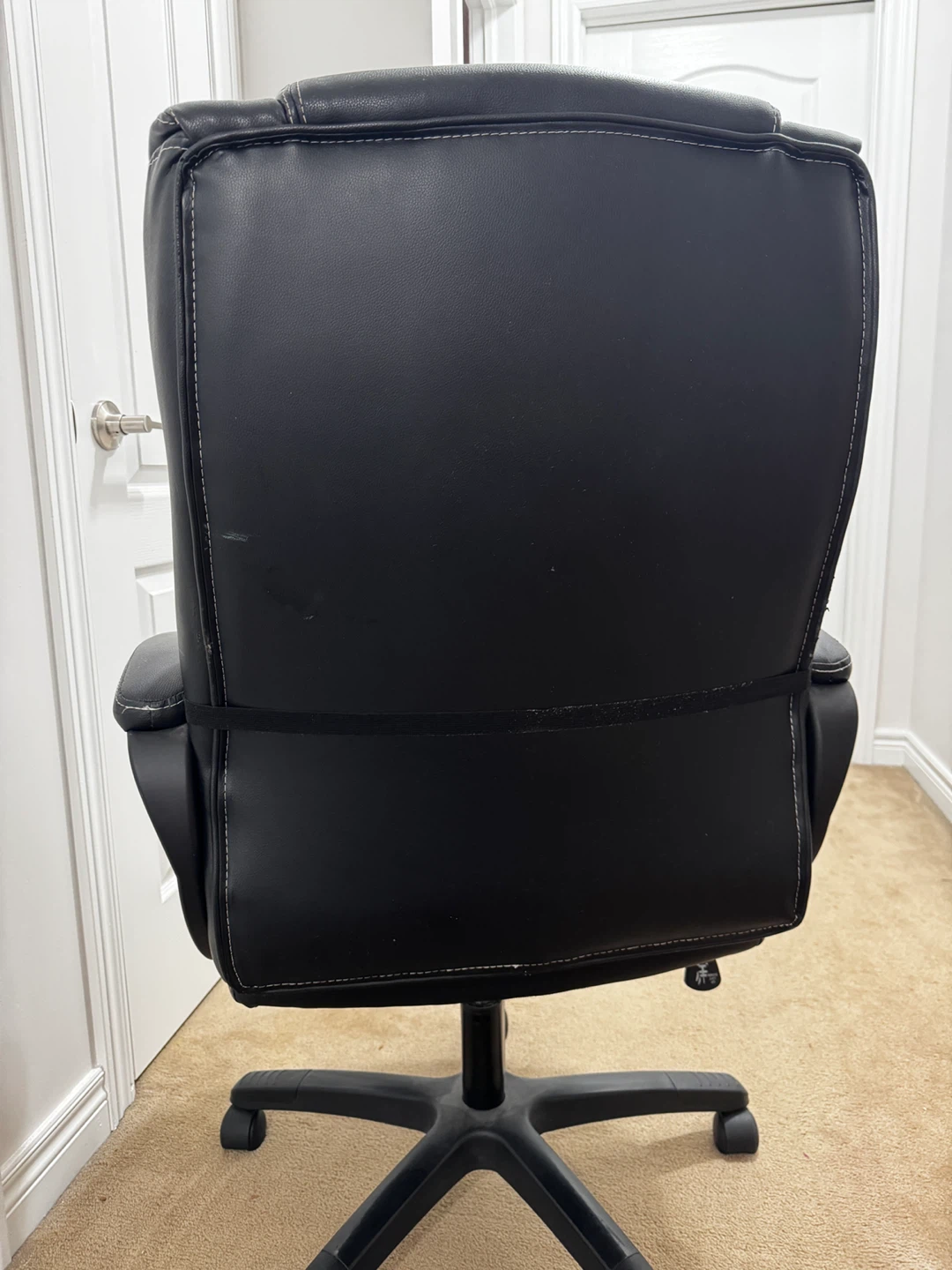 Black Office Chair - Some Wear - photo 4