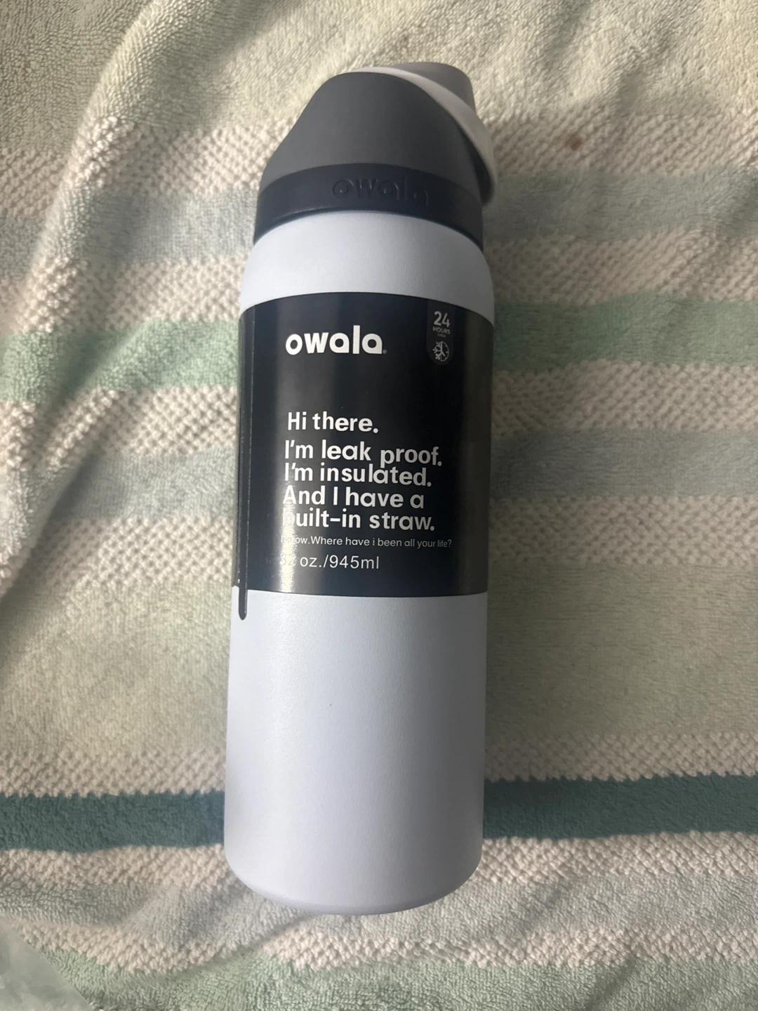 Owala FreeSip Water Bottle 32oz with Box