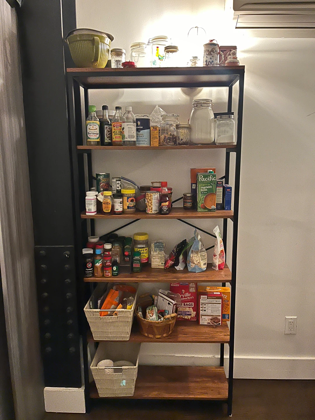 5-Tier Shelves/Bookshelf - Industrial Style