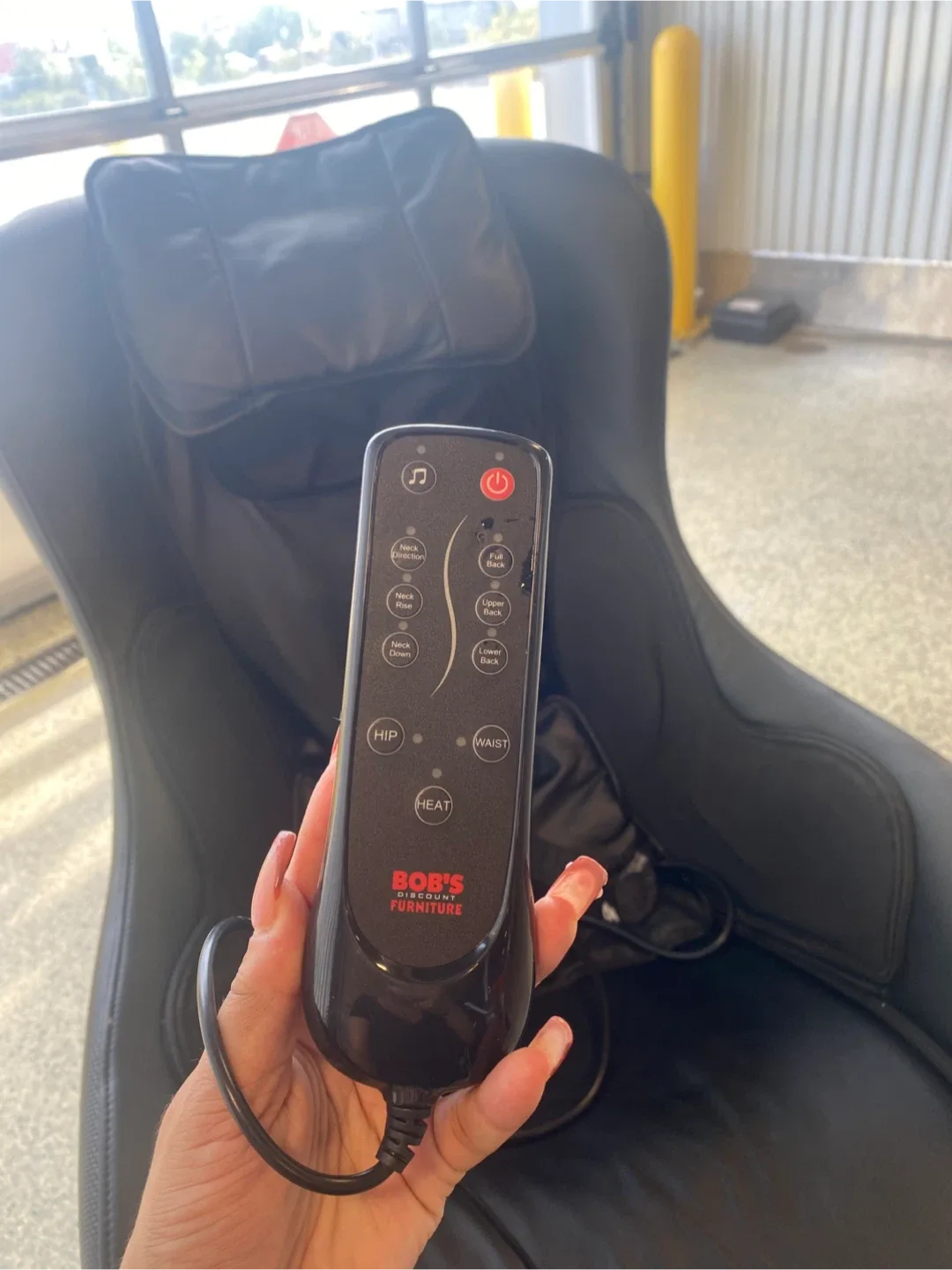 Bob's Discount Furniture Massage Chair image indicator(5)