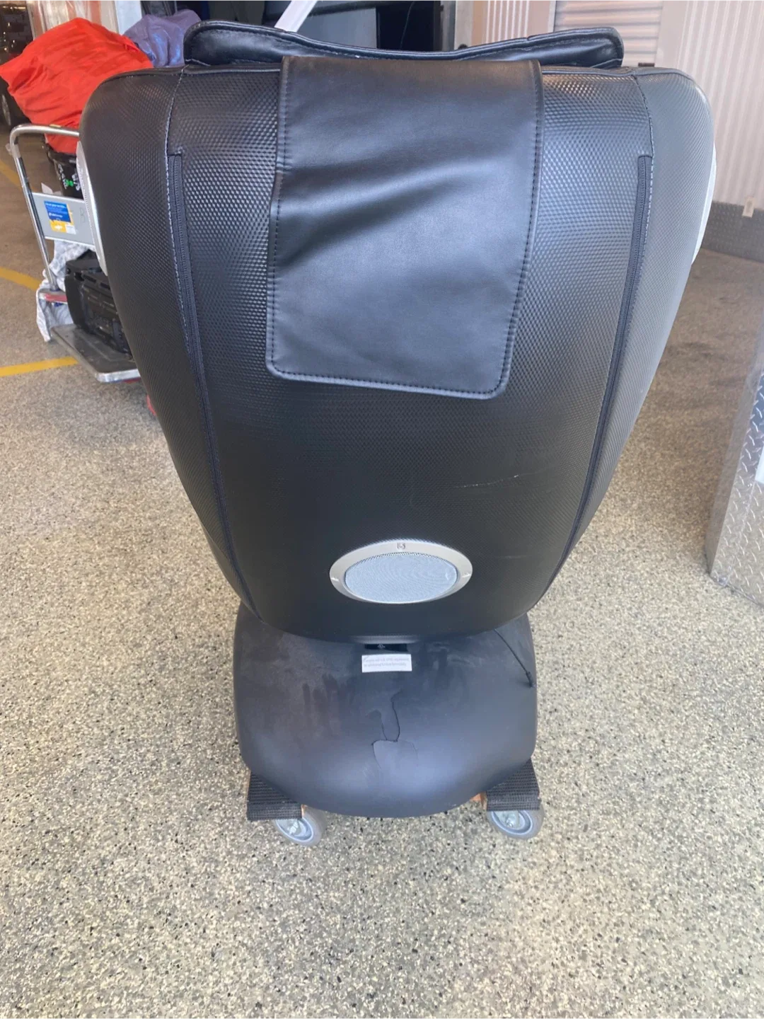 Bob's Discount Furniture Massage Chair image indicator(3)