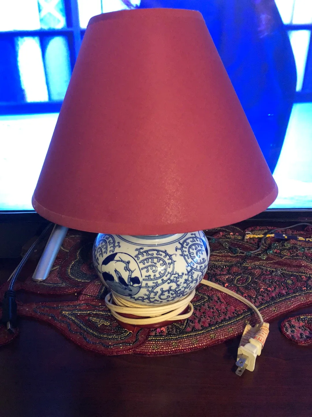 Maroon Shade Table Lamp🥕 thumbnail