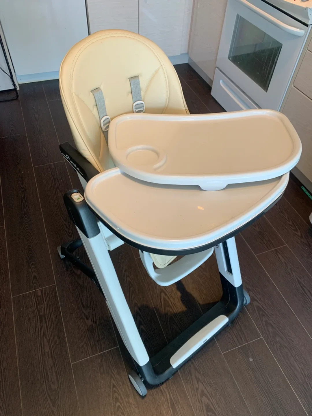 Peg Perego Siesta High Chair - Cream image indicator(2)