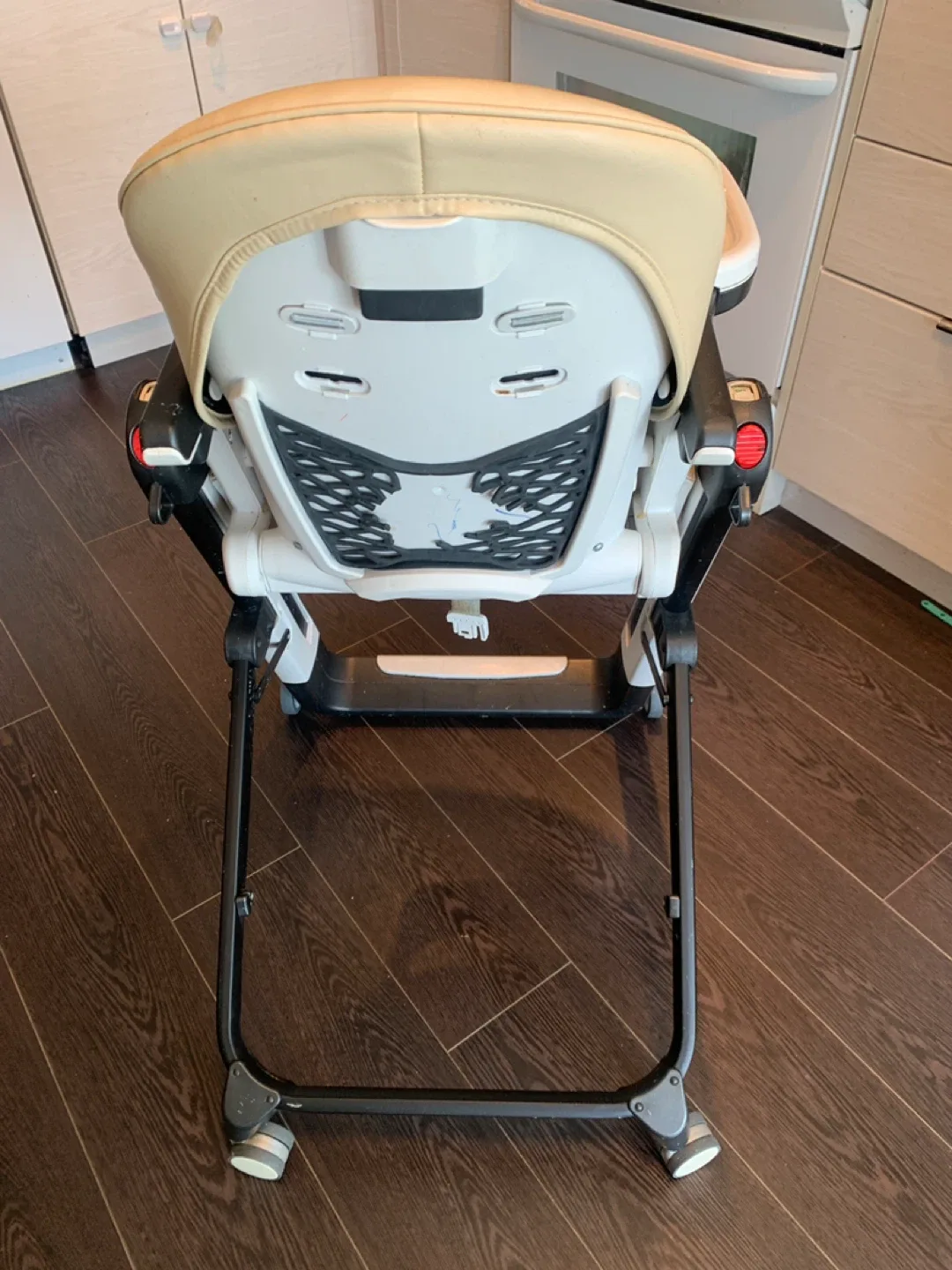 Peg Perego Siesta High Chair - Cream image indicator(4)