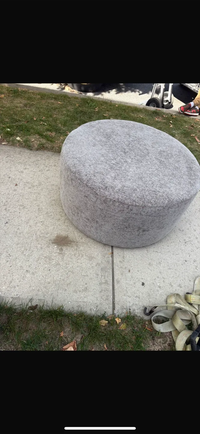 Round Gray Pouf Ottoman image indicator(4)