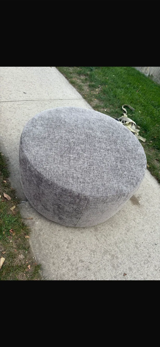 Round Gray Pouf Ottoman image indicator(2)