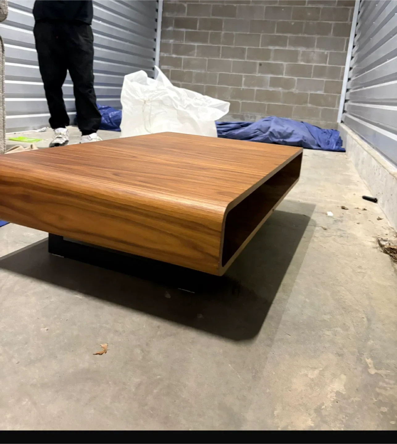 Wood Coffee Table image indicator(2)