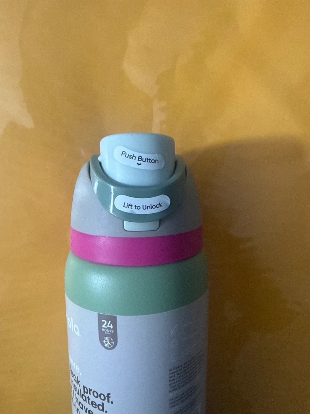 Owala FreeSip Water Bottle 32oz - New image indicator(3)