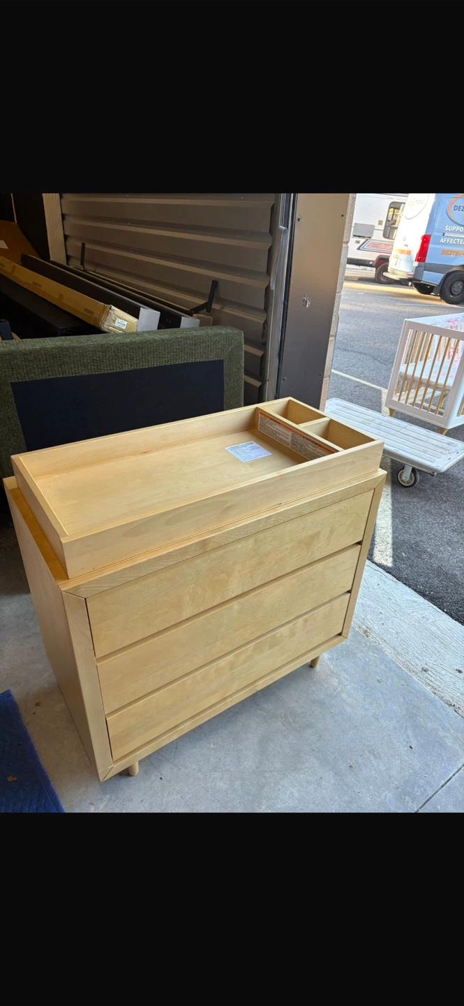 Light Wood Changing Table Dresser - photo 2