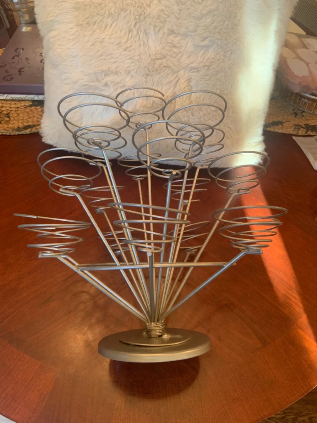 Heavy metalCupcake tree•Holder image indicator(7)