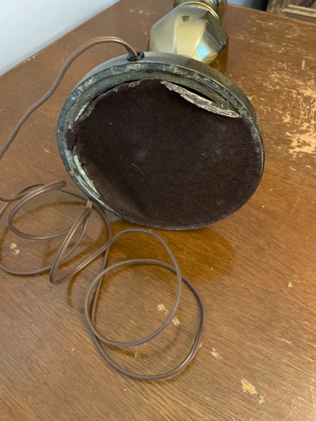 Vintage Brass Table Lamp image indicator(8)