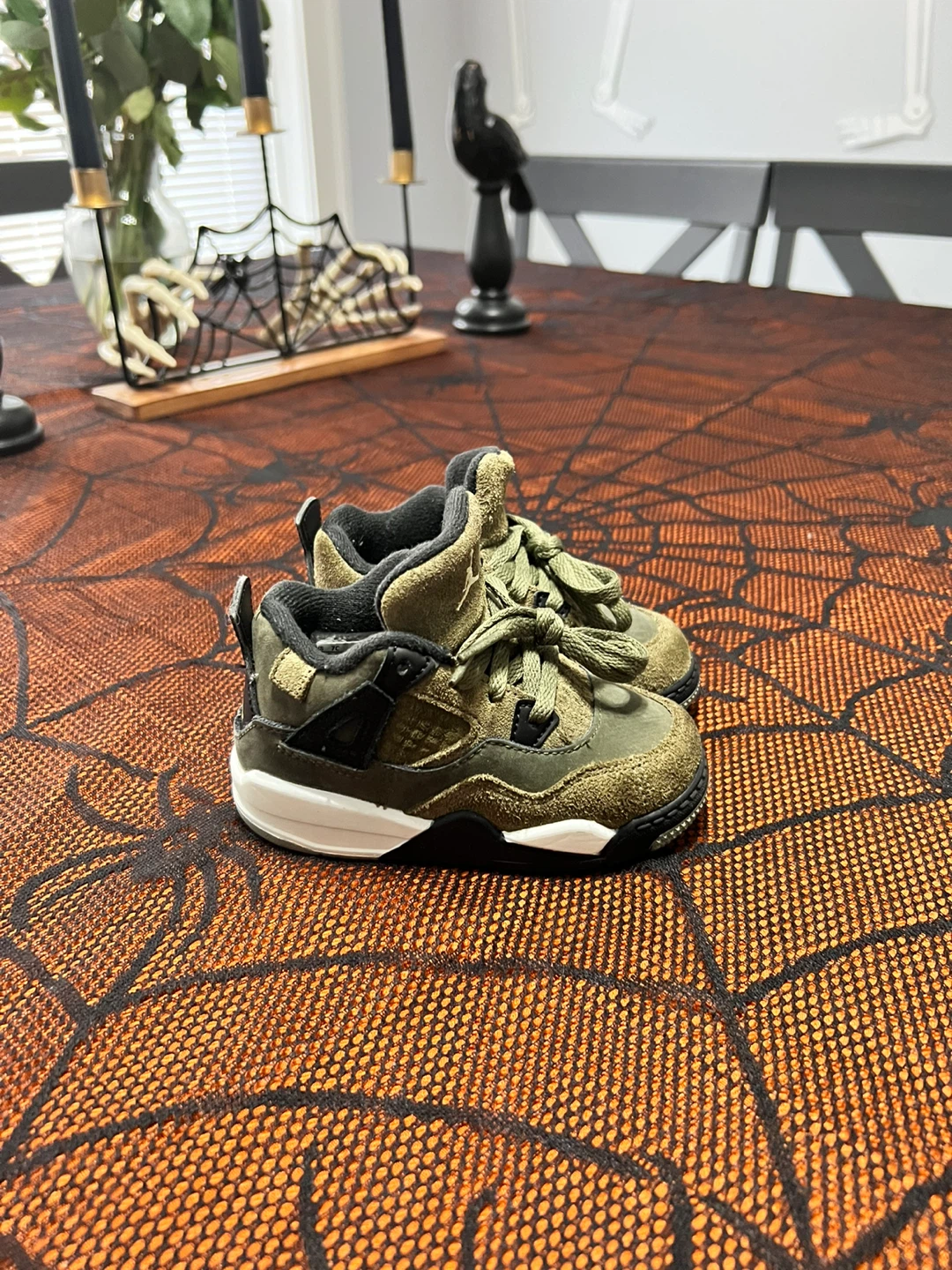 Jordan 4 Retro Olive Canvas (TD) Toddler Size 6 - photo 3