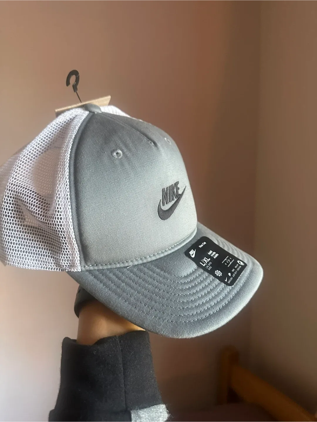 Nike Rise Cap - L/XL - Grey/White - New With Tags! image indicator(5)