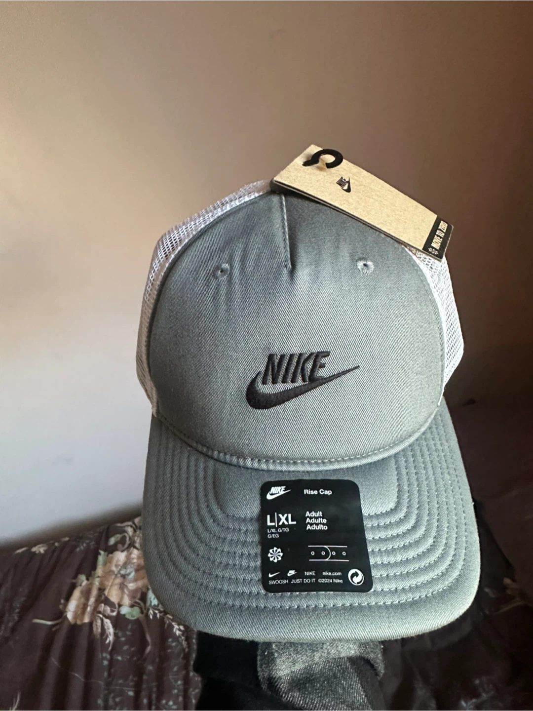 Nike Rise Cap - L/XL - Grey/White - New With Tags!