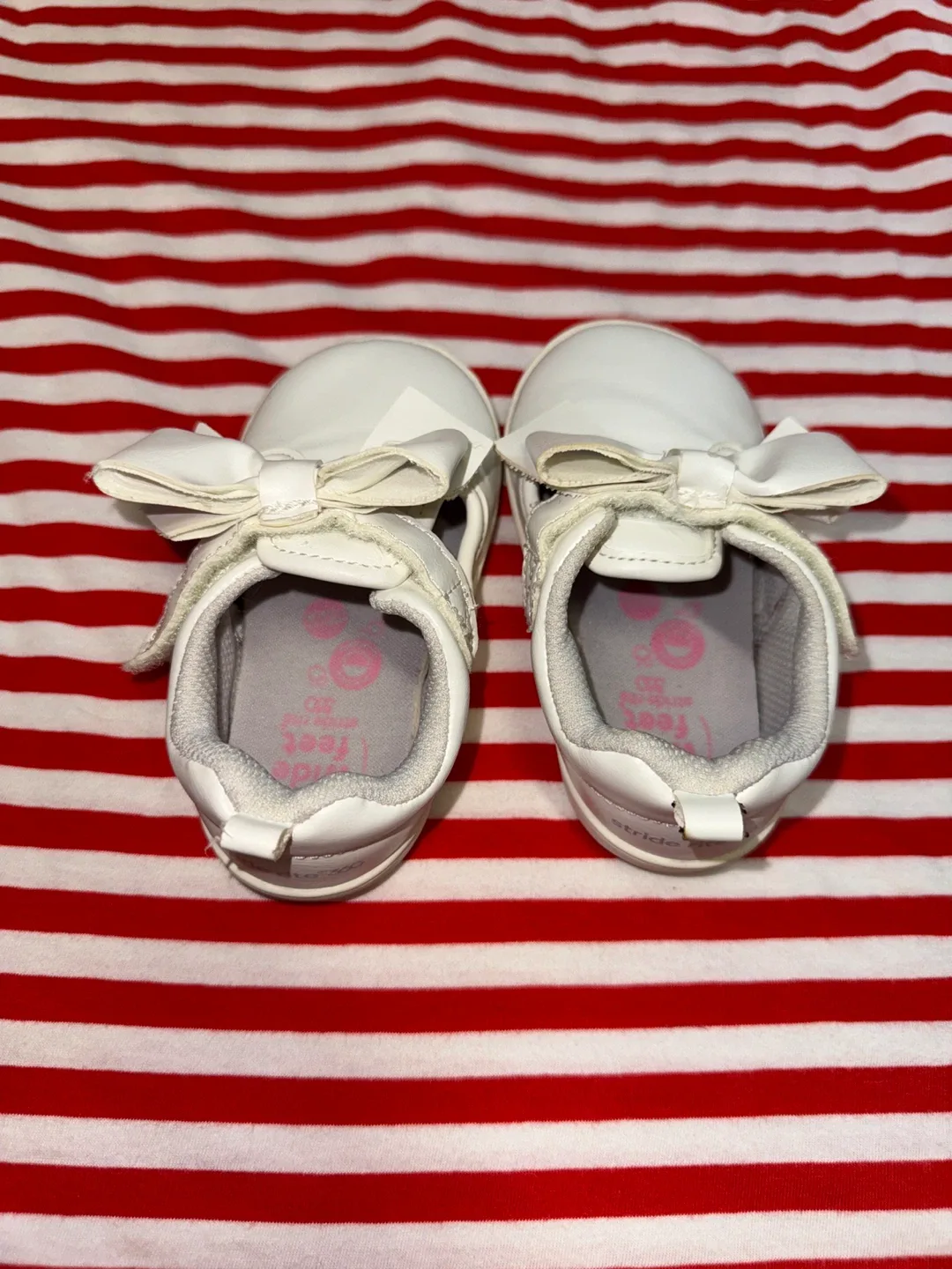 Stride Rite White Baby Shoes 6T image indicator(2)