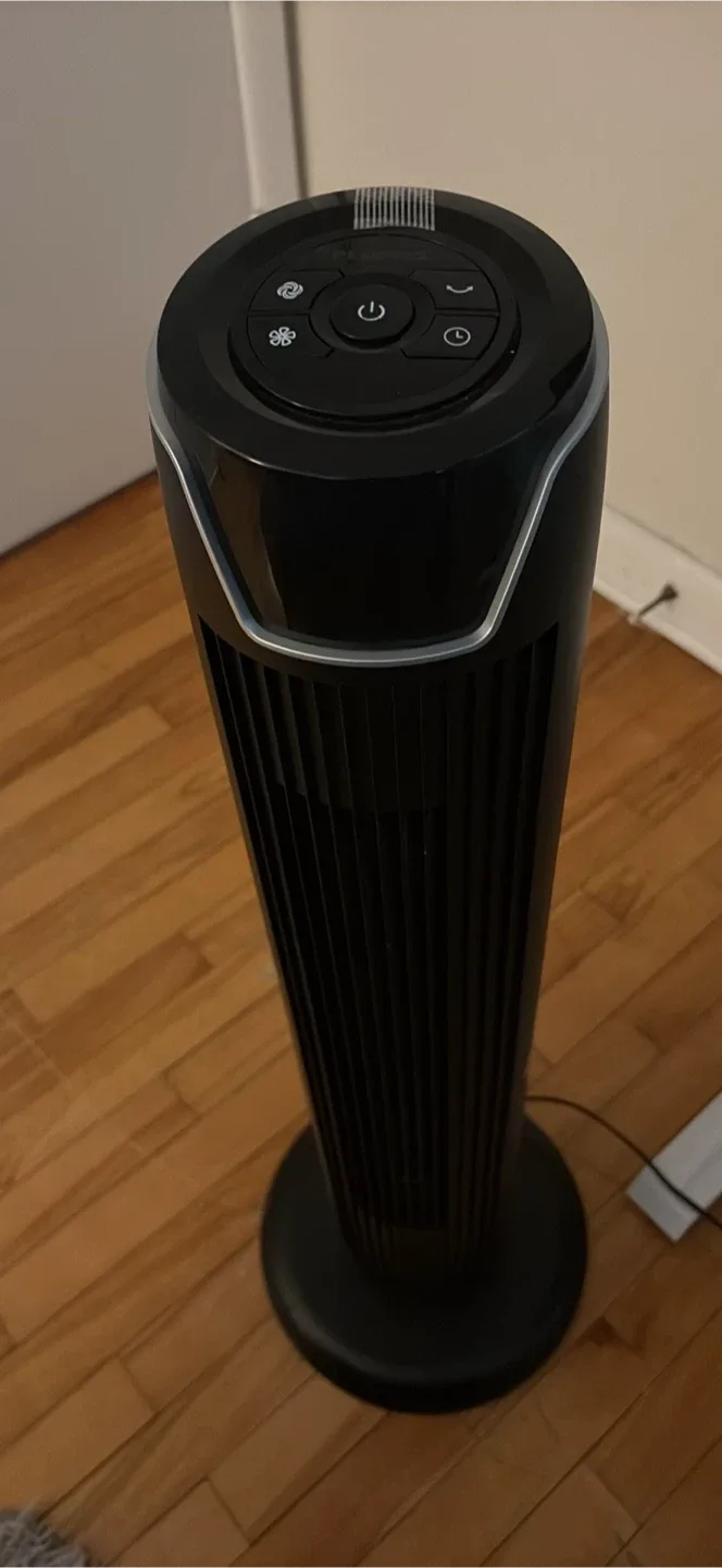 Lasko Black Tower Fan image indicator(2)