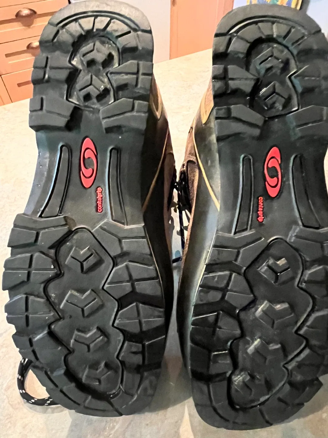 Salomon Gore-Tex Hiking Boots image indicator(3)