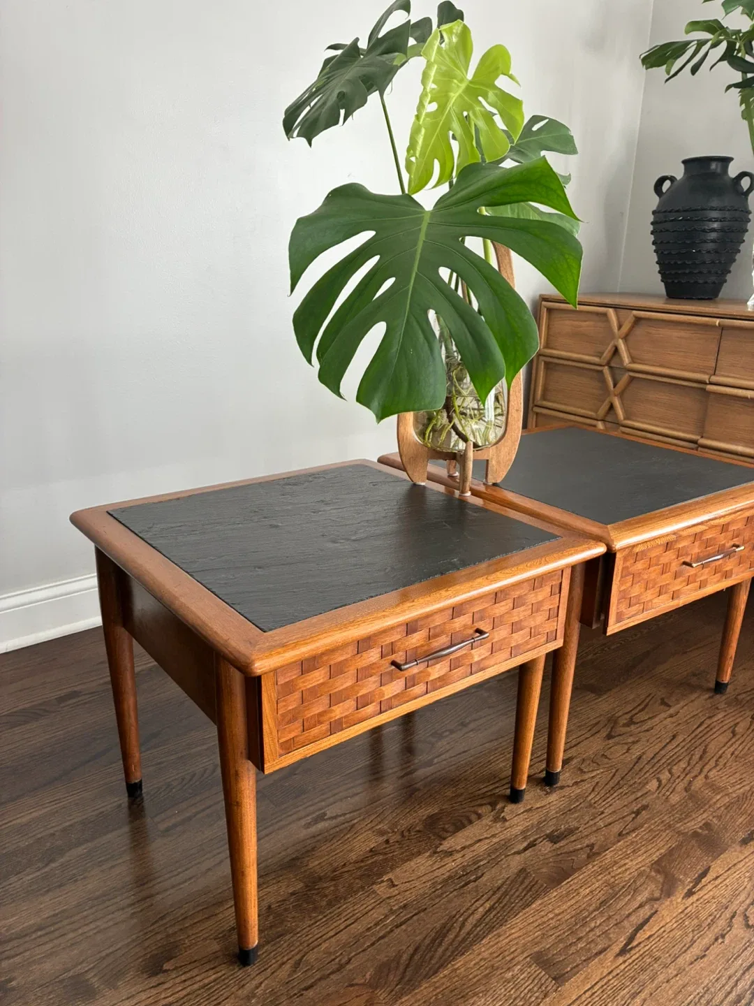 Pair of Mid Century modern side tables image indicator(3)