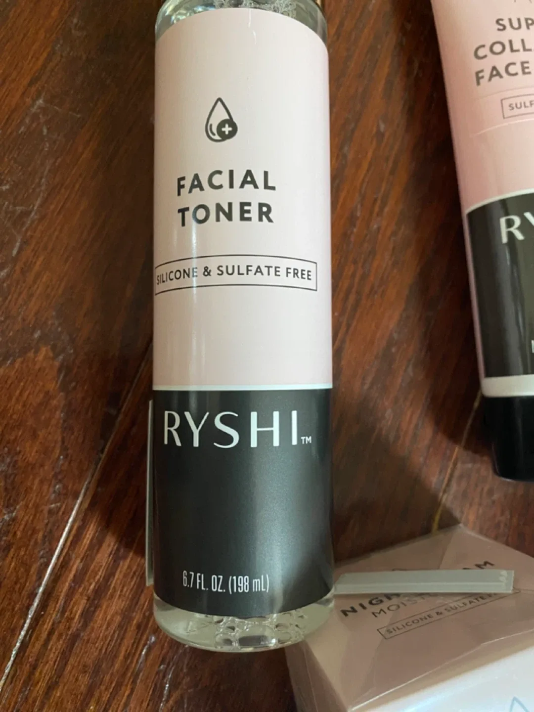 Ryshi Skincare Set - Toner, Mask, Cleanser, Moisturizer image indicator(4)