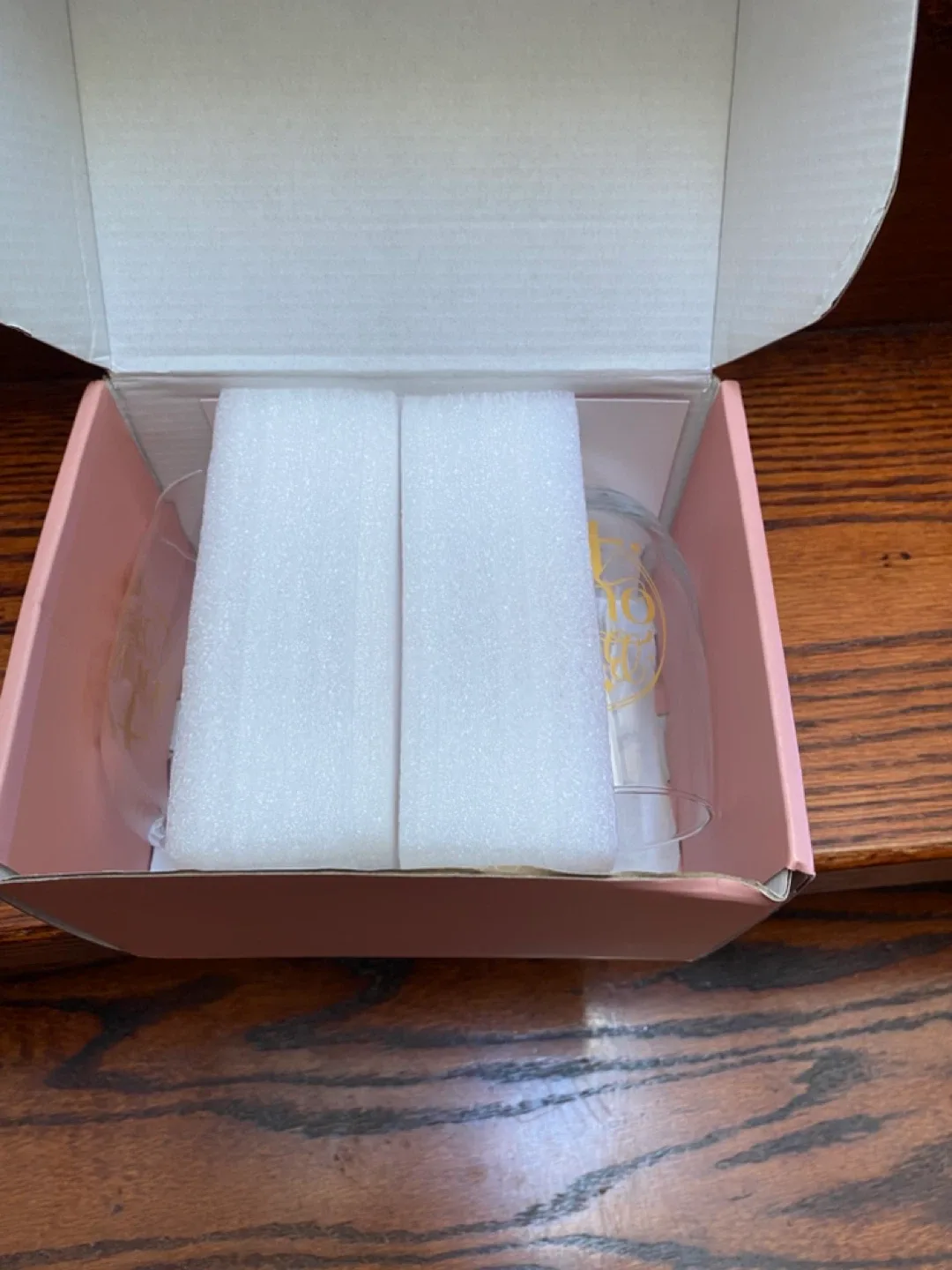 Birthday Queen 40 Wine Glass Set - New in Box! image indicator(2)