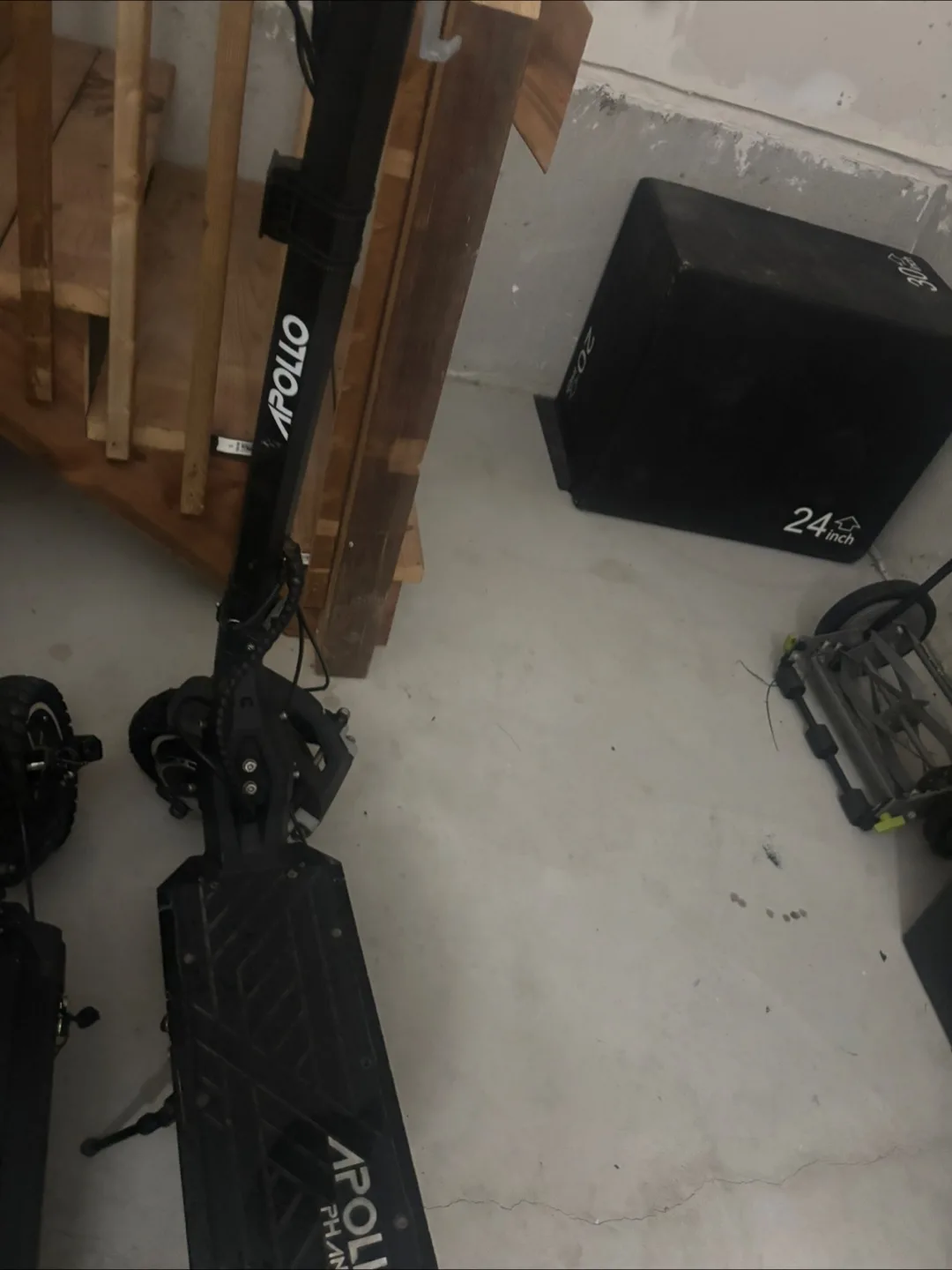 Apollo Phantom Electric Scooter image indicator(5)