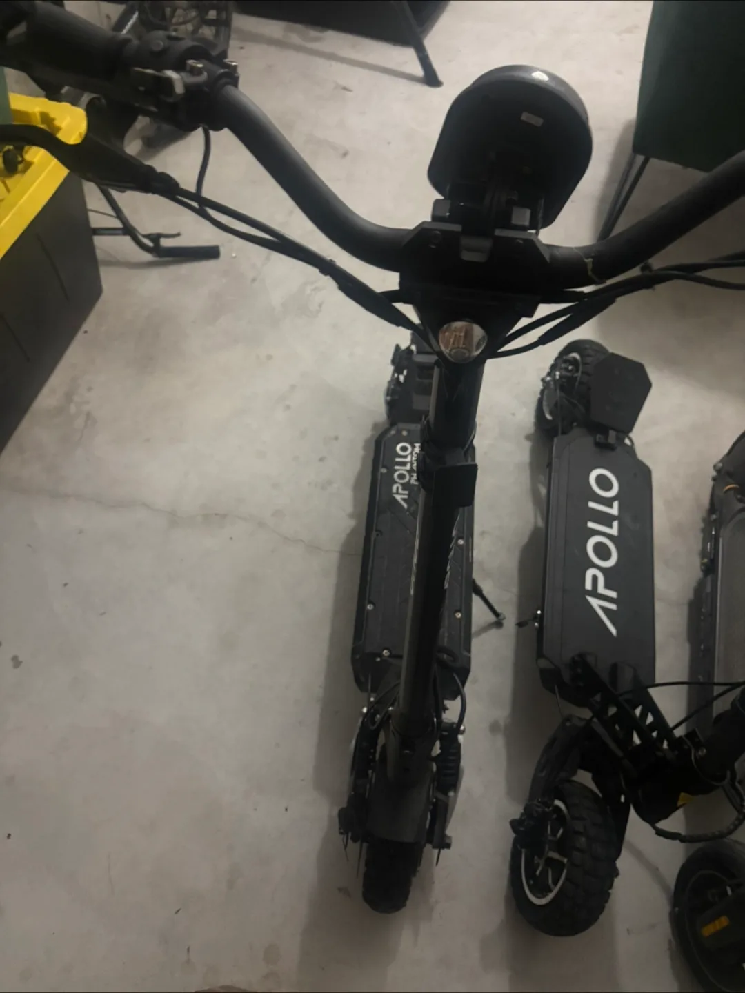 Apollo Phantom Electric Scooter image indicator(2)