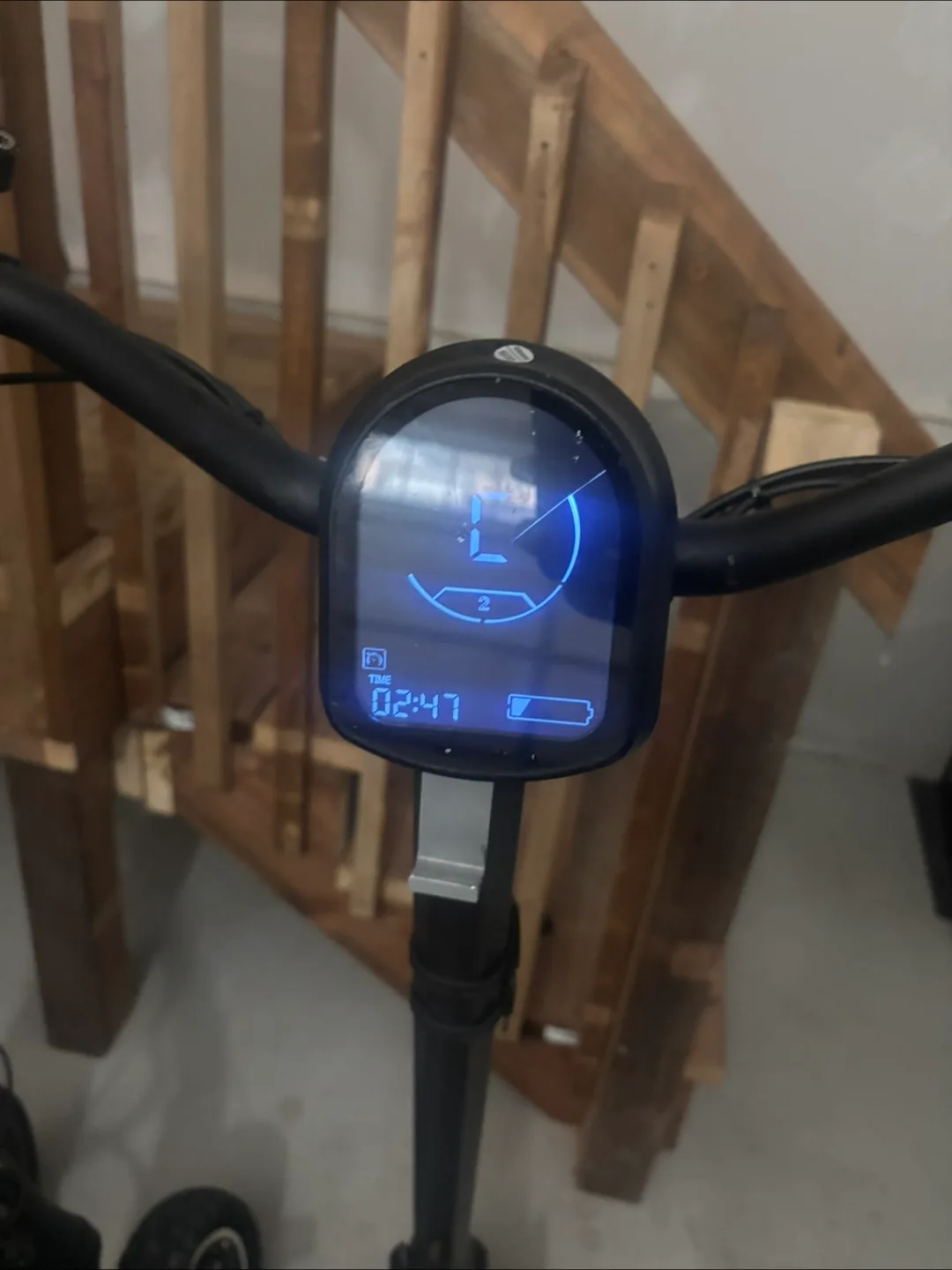 Apollo Phantom Electric Scooter image indicator(3)