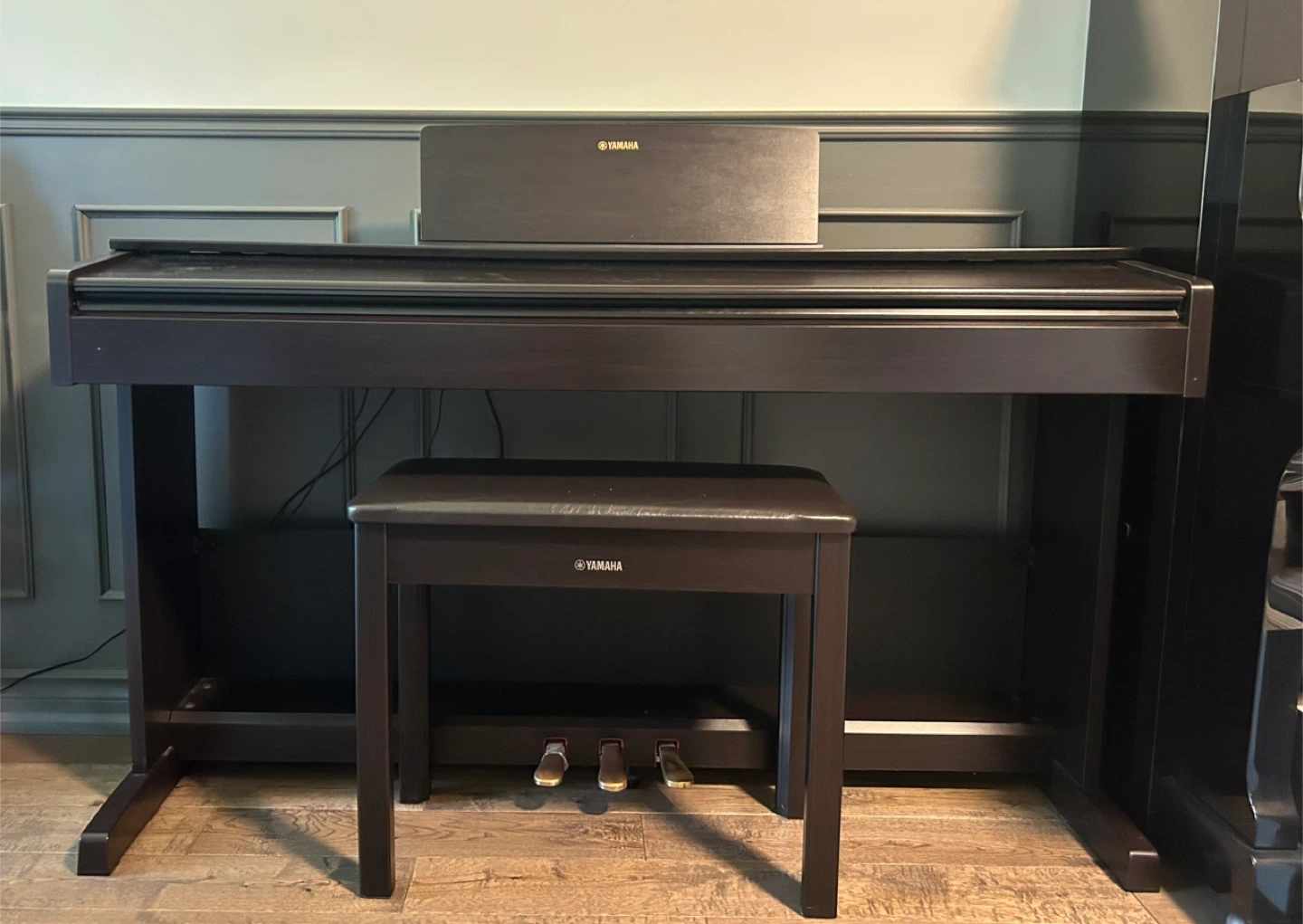 Yamaha Arius YDP-103 Digital Piano