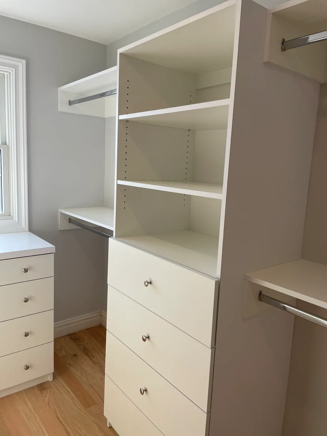 Display Shelf - Black & Clear Acrylic image indicator(7)