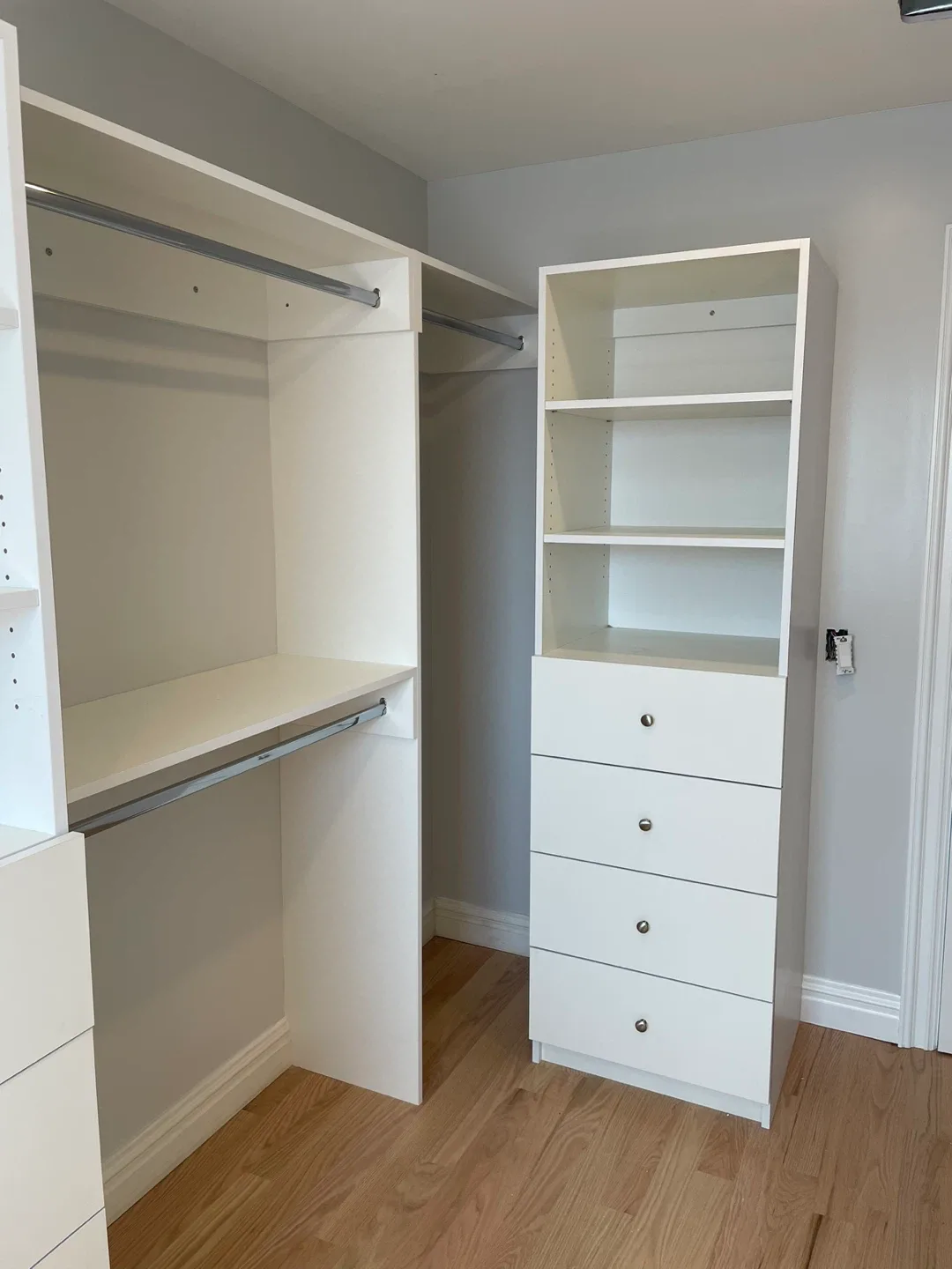 Display Shelf - Black & Clear Acrylic image indicator(8)