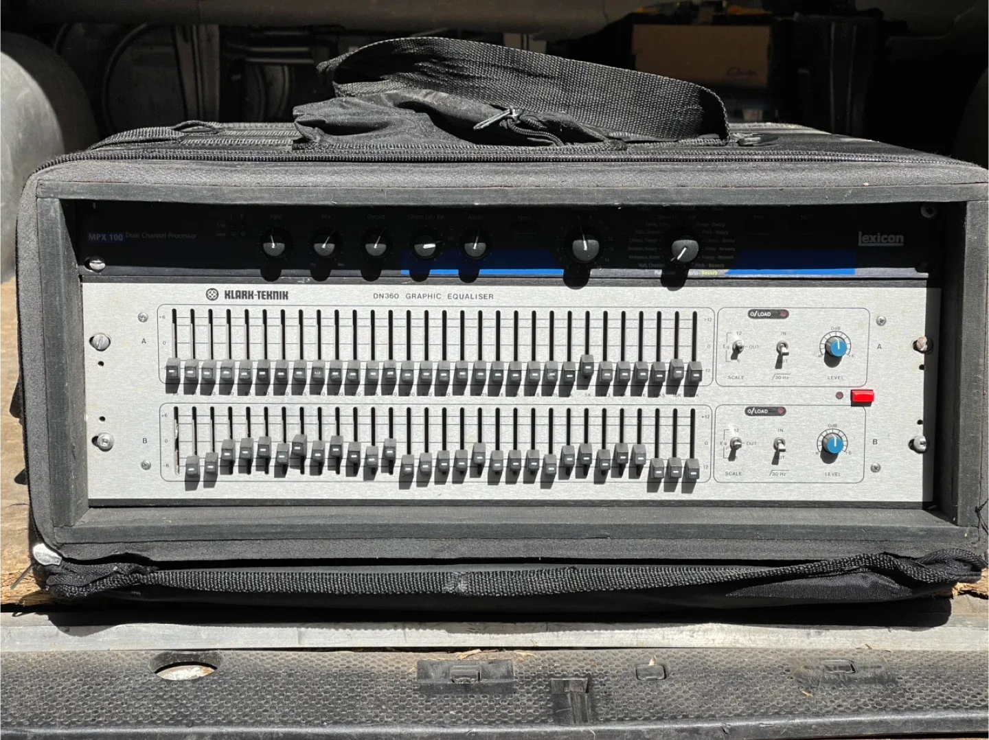 Klark Teknik DN360 Graphic Equaliser thumbnail