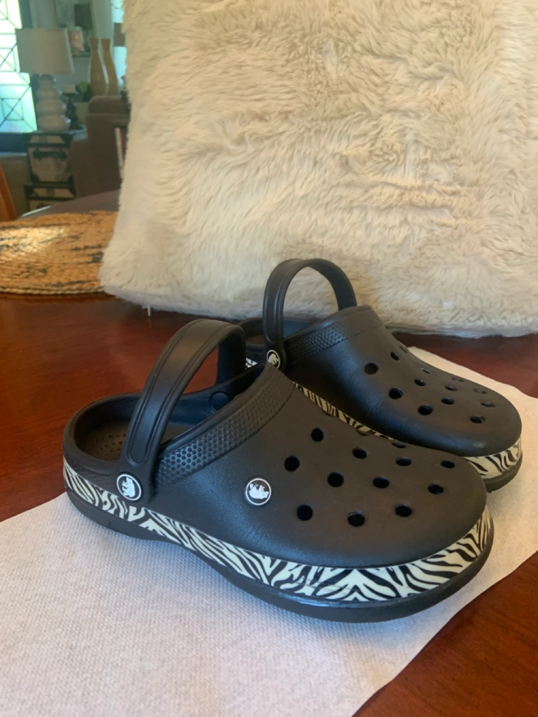Classic Clogs, Black with Zebra Print, Size 8