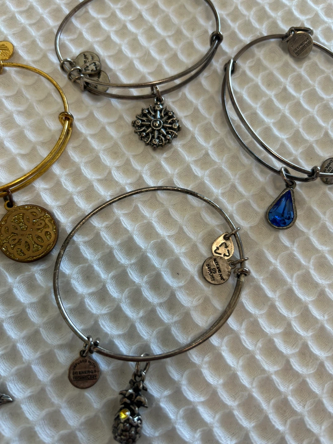 Alex and ani bracelet collection value 240$ - photo 3