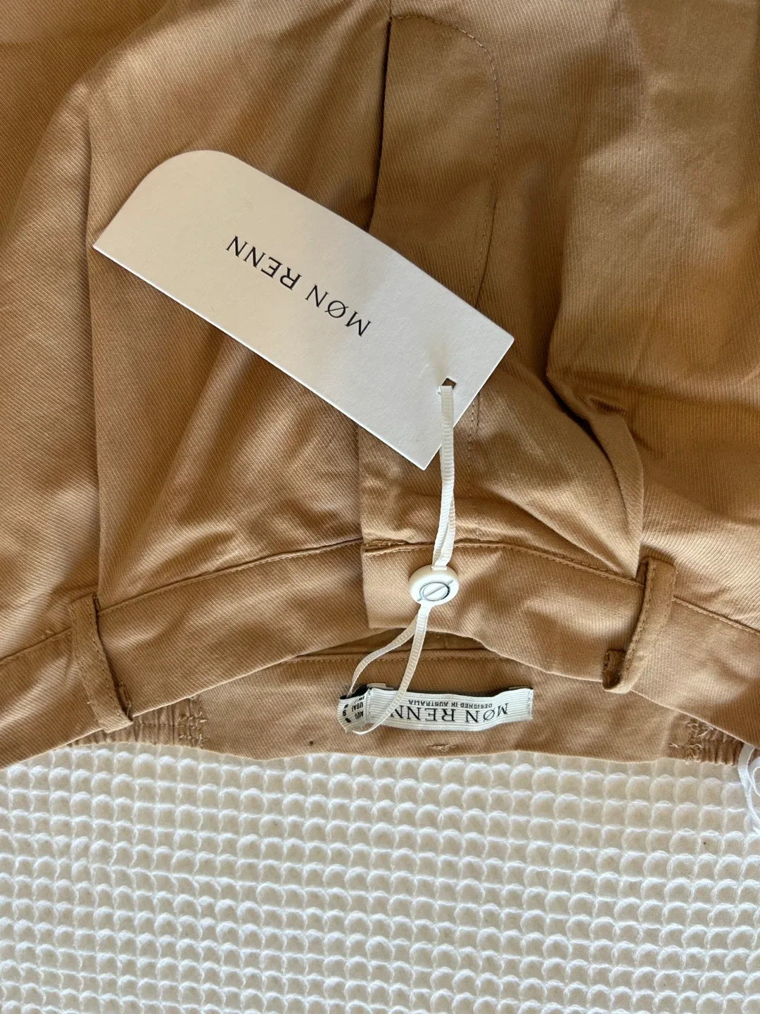 New Mon Renn LISLE PANT BISCUIT size 8 retails 189$+tax image indicator(6)