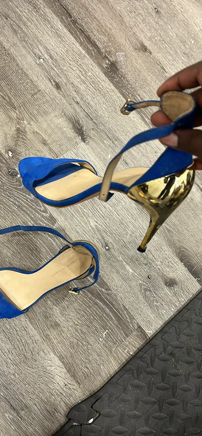 Zara Basic Blue Heels - Size 7.5 image indicator(3)