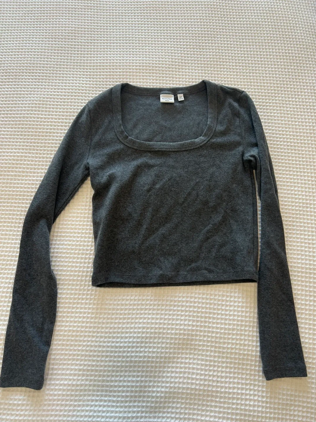 New aritzia Sunday best BestHug Swoop Longsleeve size XS/S thumbnail