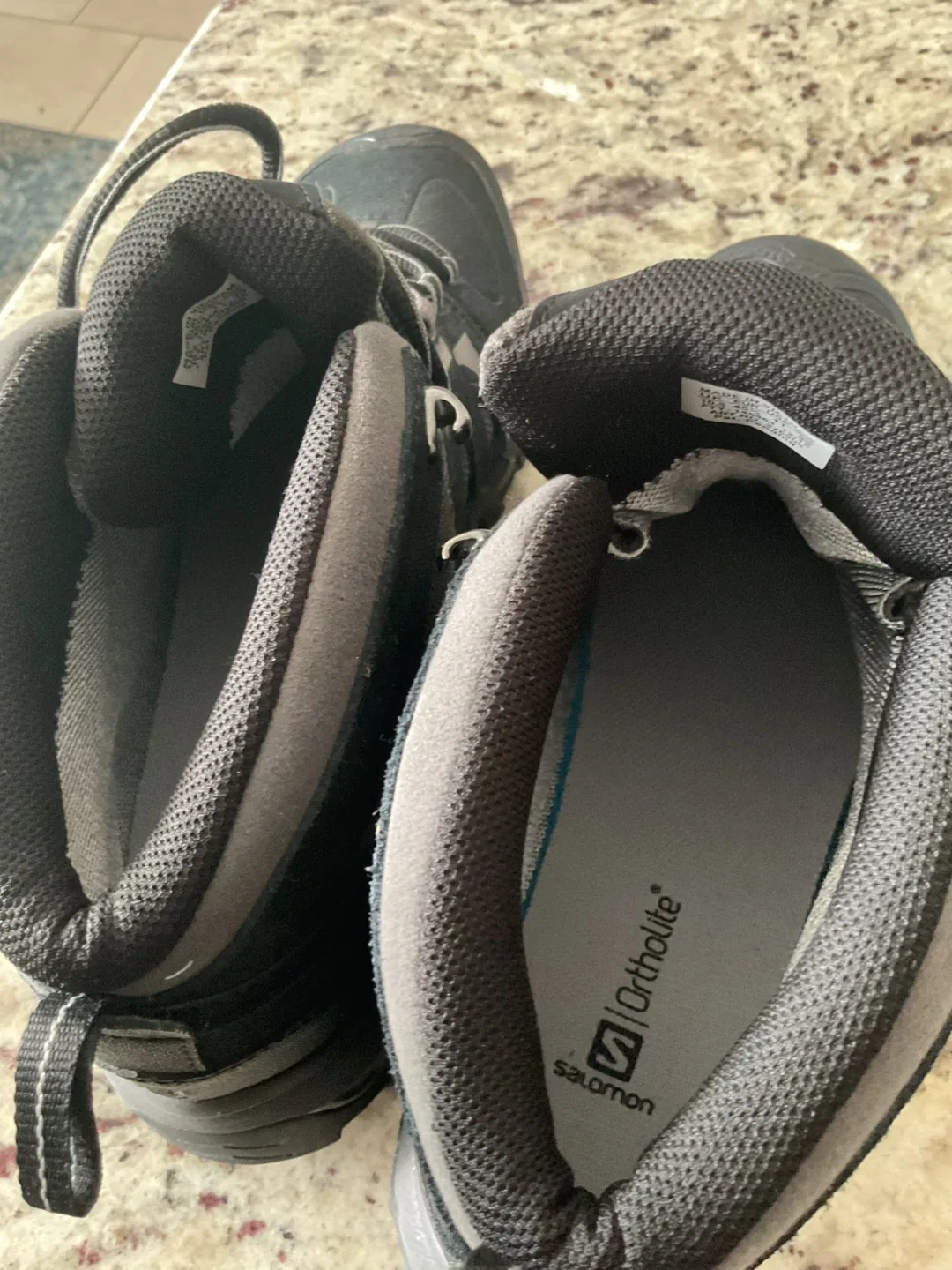 Salomon Black Hiking Boots image indicator(5)