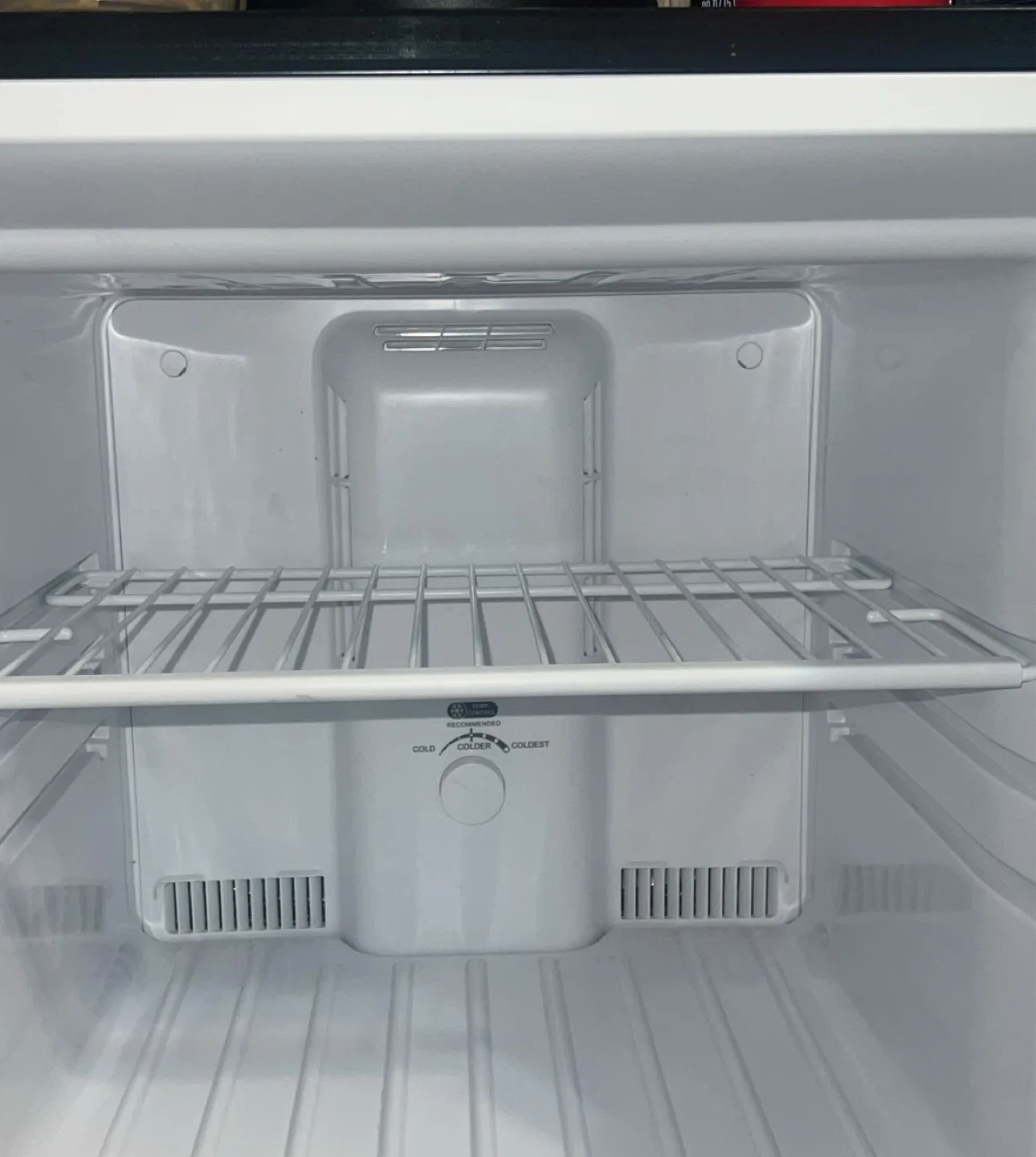 Magic Chef Black Refrigerator image indicator(5)